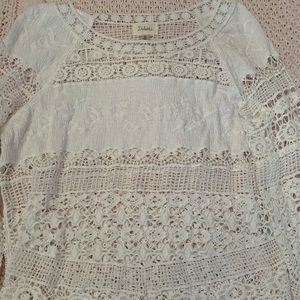 Deletta White Lace Long Sleeve! - Size Medium
